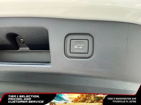Used 2024 Chevrolet Blazer EV LT AWD/4WD image 24