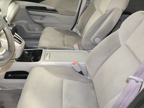 Used 2014 Honda CR-V EX image 36