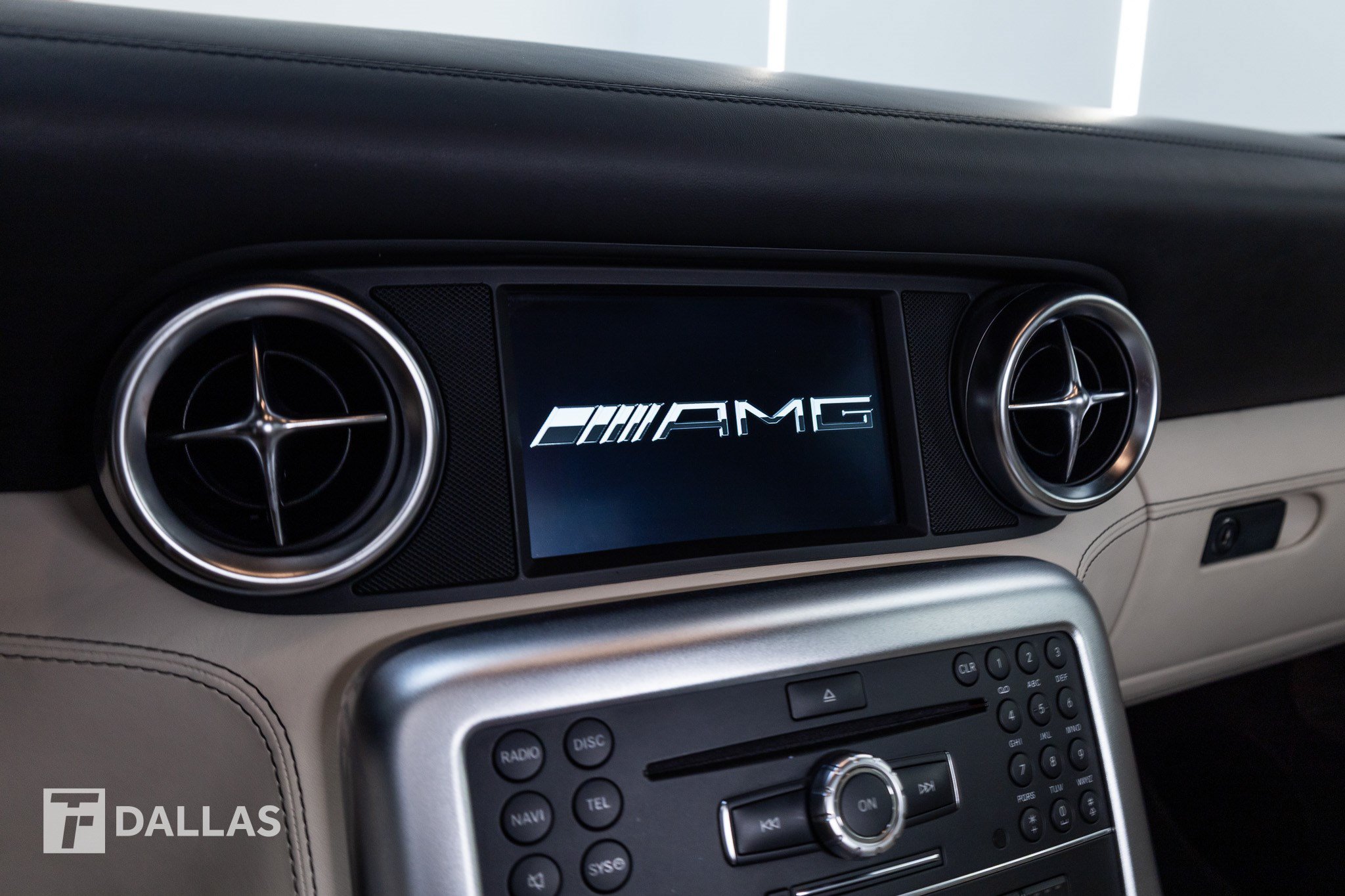 Used 2012 Mercedes-Benz SLS AMG Coupe image 33