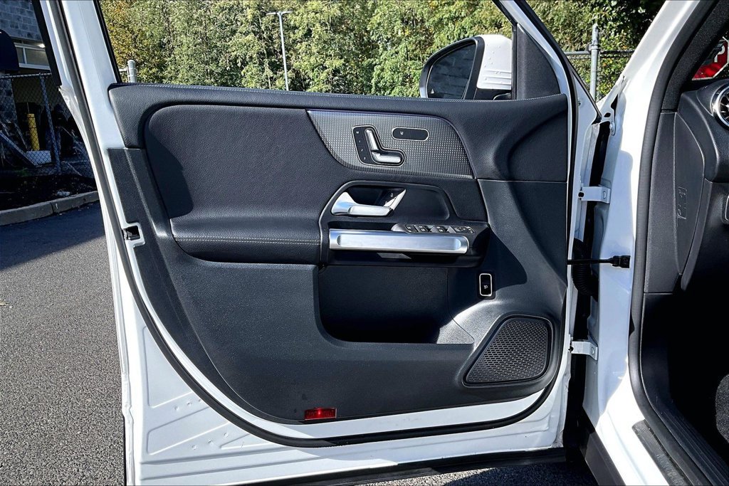 Used 2023 Mercedes-Benz GLB 250 4MATIC image 18
