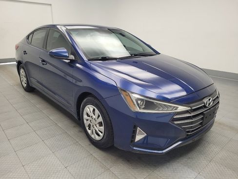 Used 2019 Hyundai Elantra SE image 13