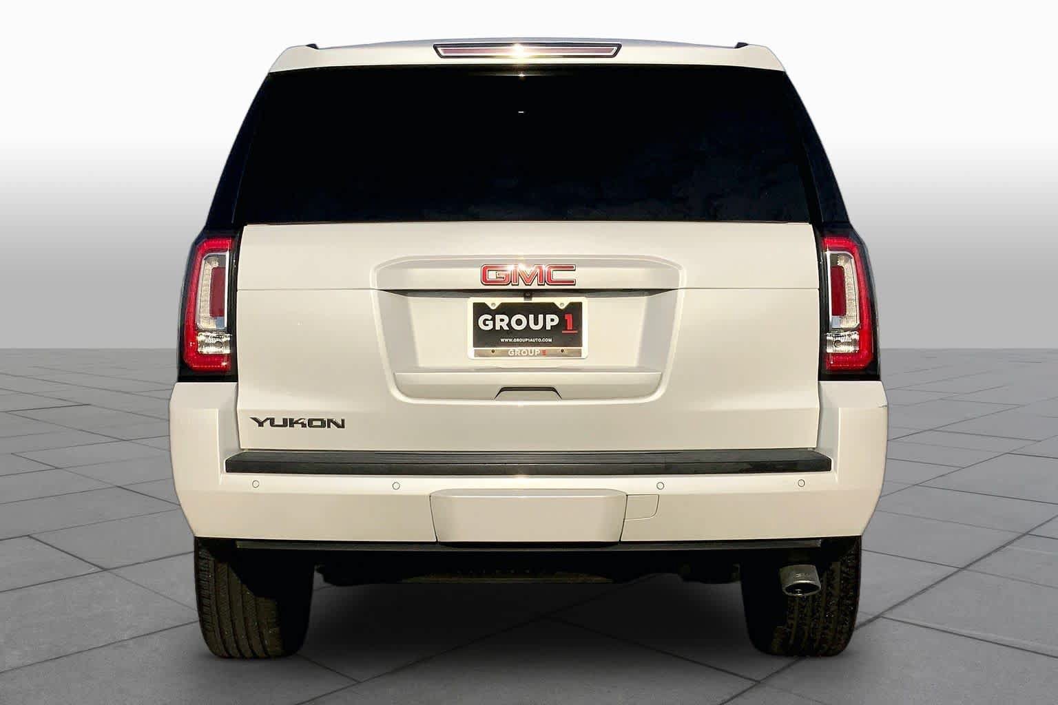 Used 2018 GMC Yukon SLT w/ Premium Edition RWD image 4