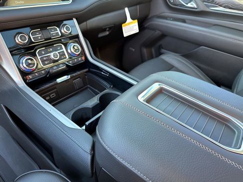 Used 2024 GMC Yukon XL Denali w/ Max Trailering Package image 34