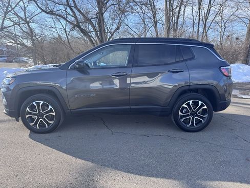 Used 2022 Jeep Compass Limited image 6