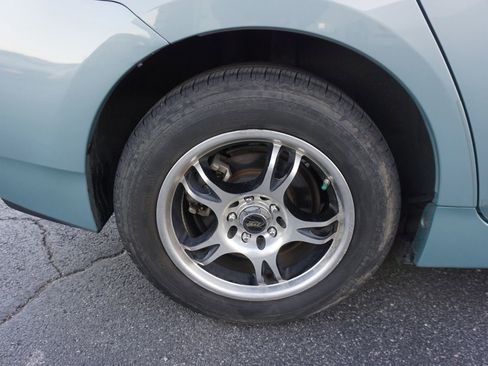 Used 2013 Toyota Prius One image 26