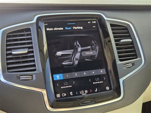 Certified 2023 Volvo XC90 B6 Core w/ Climate Package image 25