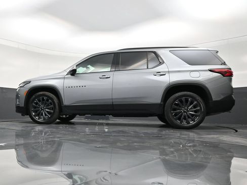 Used 2023 Chevrolet Traverse RS FWD image 18