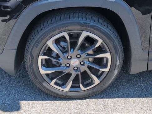 Used 2022 GMC Terrain SLT w/ Tech Package image 12