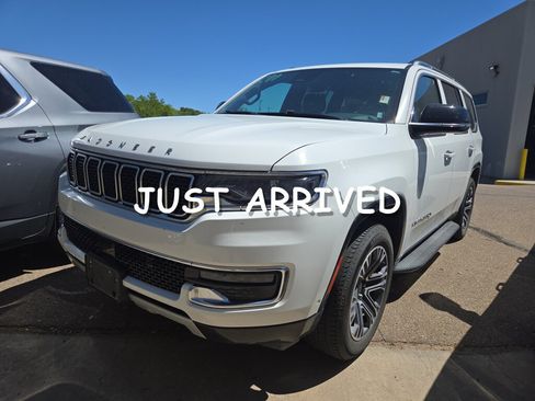 Used 2024 Jeep Wagoneer Series II AWD/4WD image 1