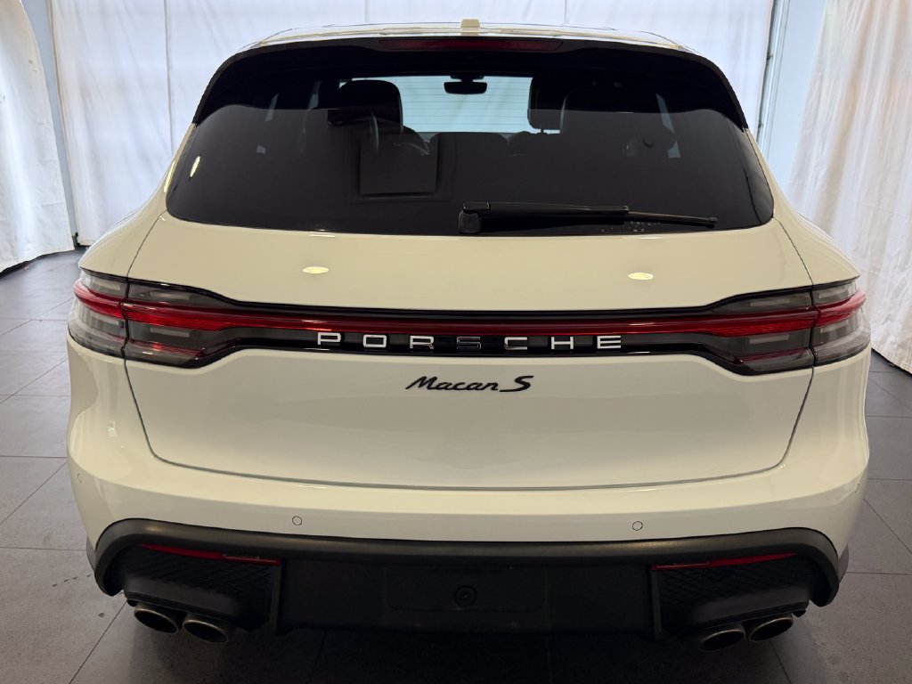 Certified 2022 Porsche Macan S AWD/4WD image 8