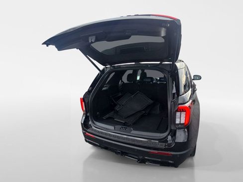 Used 2025 Ford Explorer ST-Line w/ ST-Line Street Pack image 20