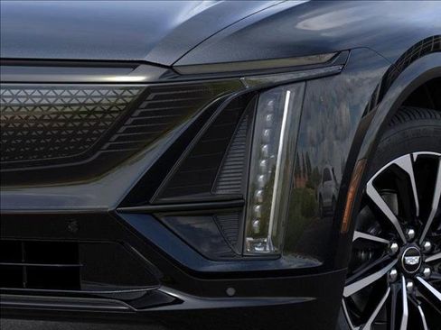 New 2026 Cadillac Lyriq Premium Sport image 10