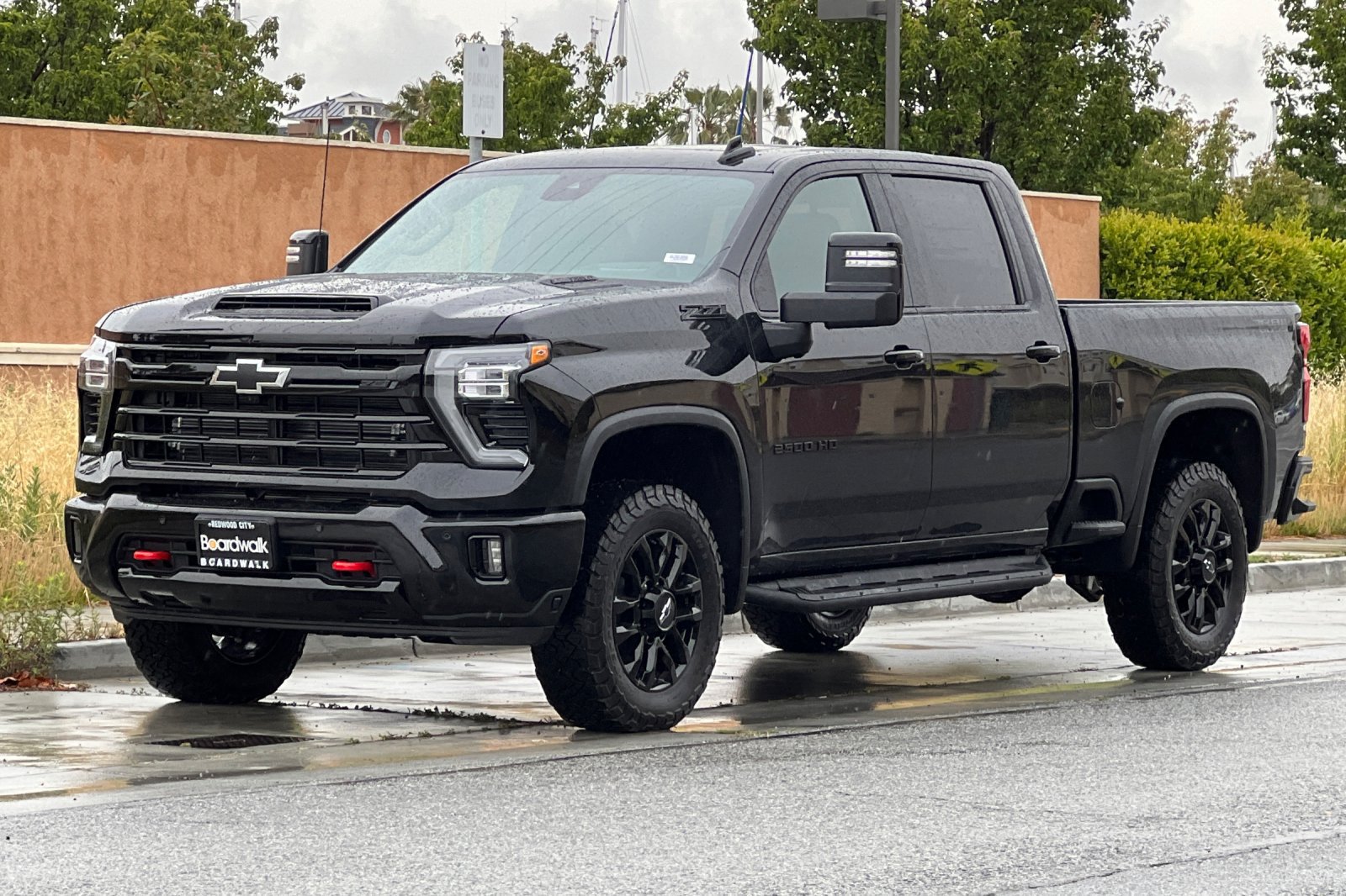 Used 2026 Chevrolet Silverado 2500 LTZ w/ LTZ Plus Package AWD/4WD image 8