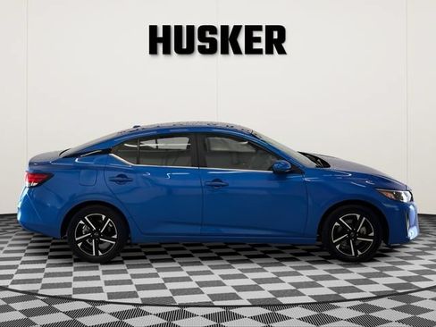 Used 2025 Nissan Sentra SV FWD image 3