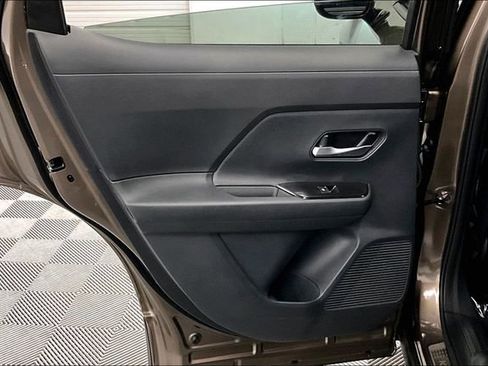 New 2026 Nissan Kicks SR w/ SR Premium Package image 32