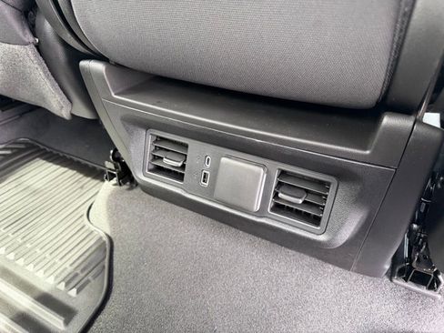 New 2026 GMC Sierra 1500 Elevation image 17