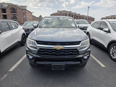 Used 2021 Chevrolet Colorado LT w/ LT Convenience Package image 2