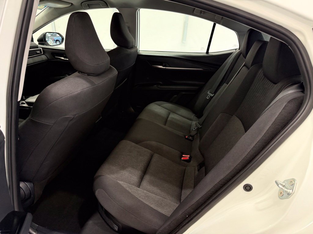 Used 2025 Toyota Camry LE FWD image 16