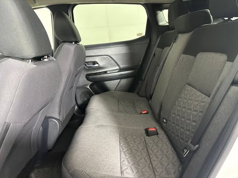 Used 2025 Nissan Kicks SV FWD image 22