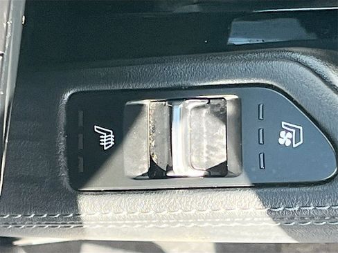 Used 2023 Kia Telluride SX image 21