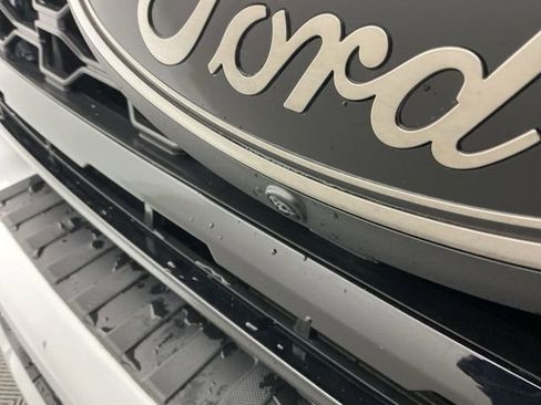 Certified 2025 Ford F350 Lariat w/ Black Appearance Package image 11