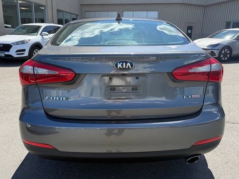 Used 2014 Kia Forte EX w/ Premium Package FWD image 3
