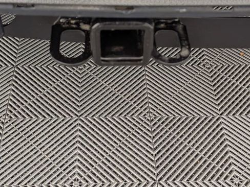 Certified 2023 Chevrolet Suburban Premier image 32