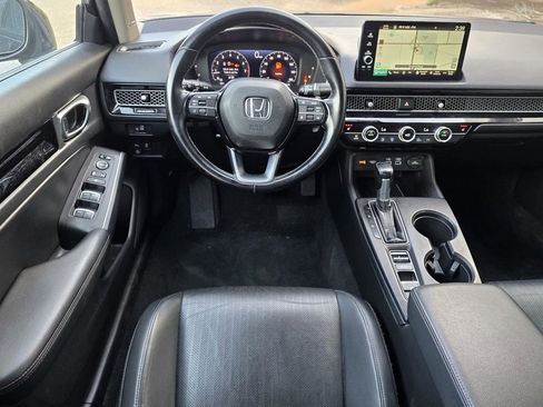 Used 2022 Honda Civic Touring image 11