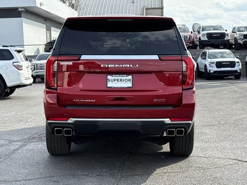 Used 2025 GMC Yukon Denali w/ LPO, Floor Liner Package image 4