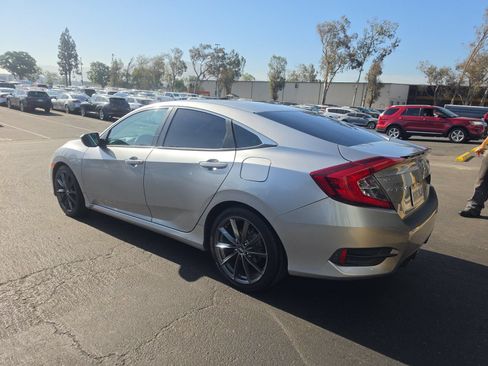 Used 2019 Honda Civic Sport image 8