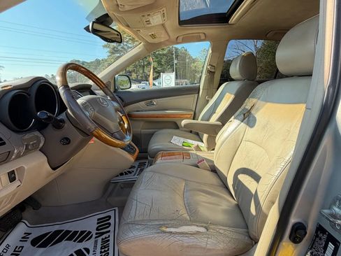 Used 2004 Lexus RX 330 RX 330 Sport Utility 4D image 9