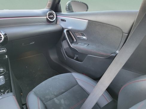 Used 2022 Mercedes-Benz A 220 image 10