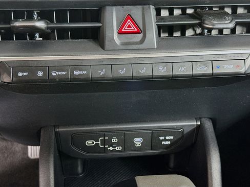 Used 2025 Kia K4 LXS FWD image 23