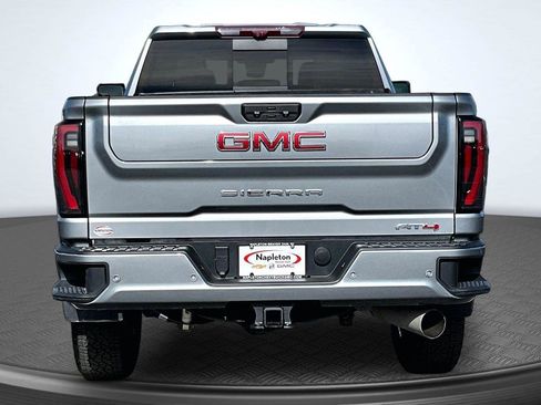 Used 2024 GMC Sierra 2500 AT4 w/ Max Trailering Package AWD/4WD image 4