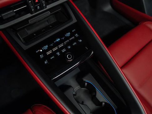 New 2026 Porsche Macan Electric image 27