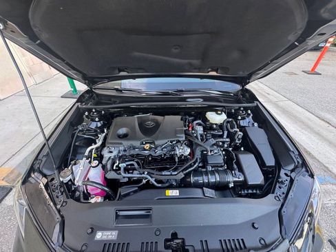 Used 2025 Toyota Camry LE image 31