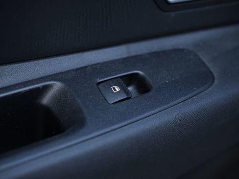 Used 2023 Hyundai Elantra SE image 21