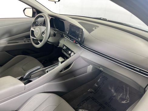 Used 2023 Hyundai Elantra SEL w/ Cargo Package FWD image 26