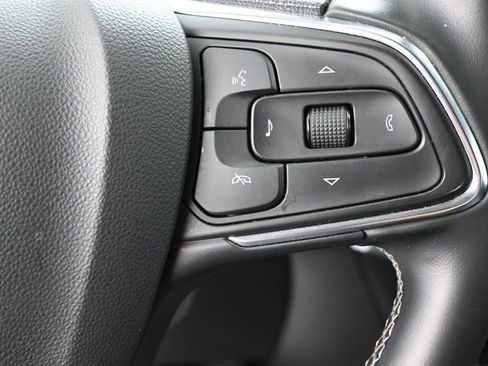 Used 2025 Buick Encore GX Preferred AWD/4WD image 41