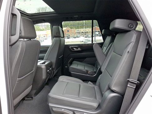 Used 2023 Chevrolet Tahoe LT w/ Luxury Package image 11