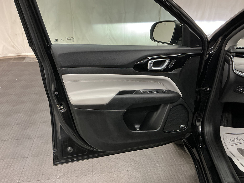 Used 2022 Jeep Compass Limited w/ Elite Group AWD/4WD image 21