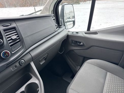 Used 2021 Ford Transit 350 XLT image 30