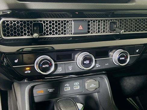 Used 2024 Honda Civic Touring image 15