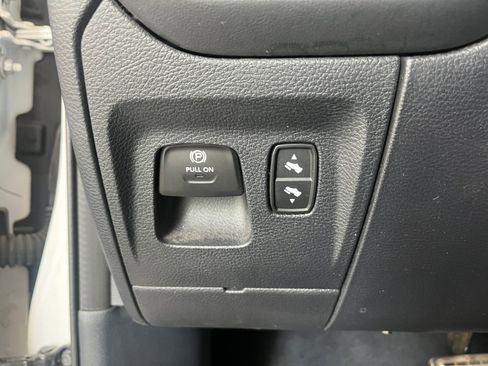 Used 2022 RAM 1500 Limited image 19