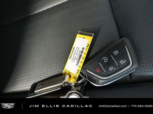 Used 2024 Cadillac Lyriq Luxury AWD/4WD image 37