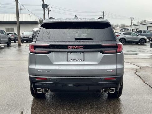 New 2026 GMC Acadia AT4 w/ Luxury Package image 4