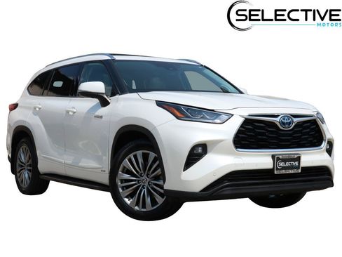 Used 2021 Toyota Highlander Limited AWD/4WD image 1