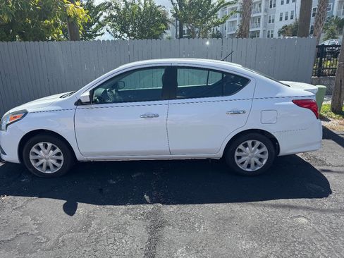 Used 2018 Nissan Versa SV image 12