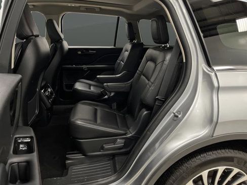 Used 2023 Lincoln Aviator AWD w/ Premium Package image 30