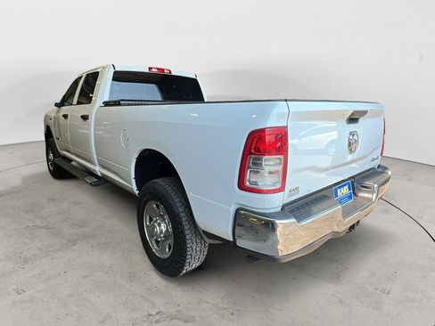 Used 2021 RAM 2500 Tradesman w/ Chrome Appearance Group AWD/4WD image 4